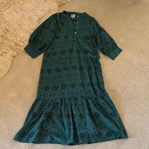 Women's Green Eyelet Maxi Dress - Brand Not Visible